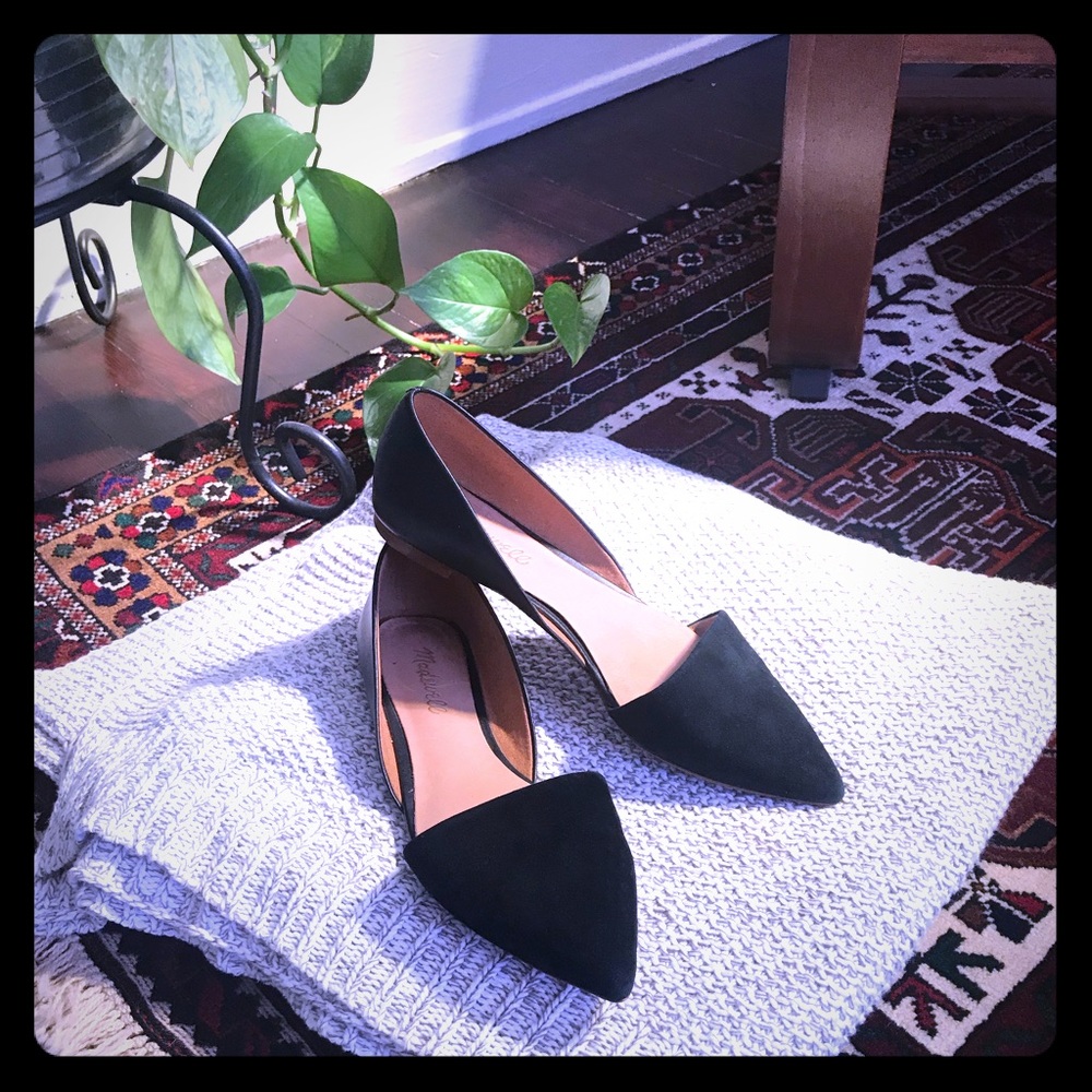 Madewell pointy toe black flats - leather & suede